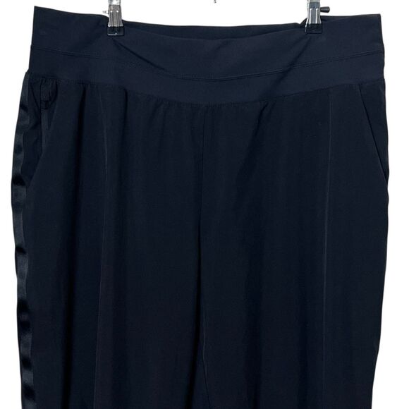 Athleta Nolita Pants Size 18 Black Crop Slim Tapered Pull On High Rise - Picture 4 of 13